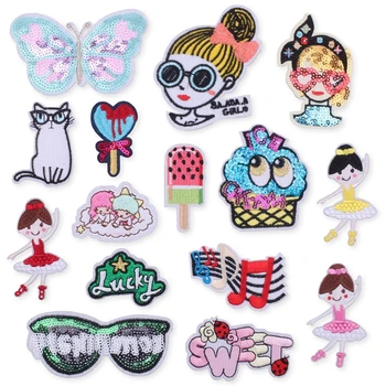 15 adet/paket Kelebek Güzel Kızlar Madeni Pul Nakış Yama Mini kumaş yapışkanı DIY Giyim Çanta dekorasyon kumaşı Etiket